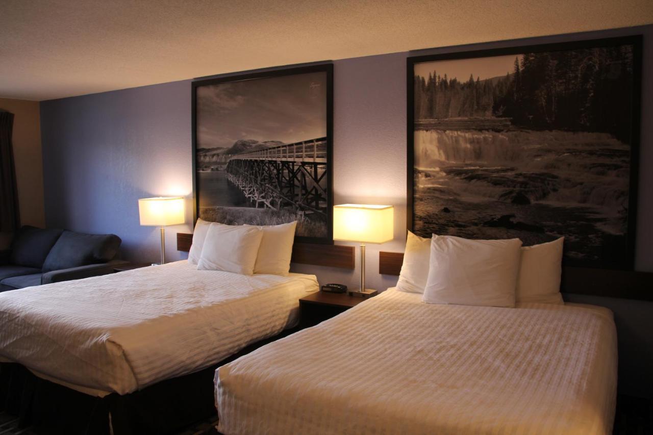 Super 8 By Wyndham Kamloops On The Hill Hotel Bagian luar foto