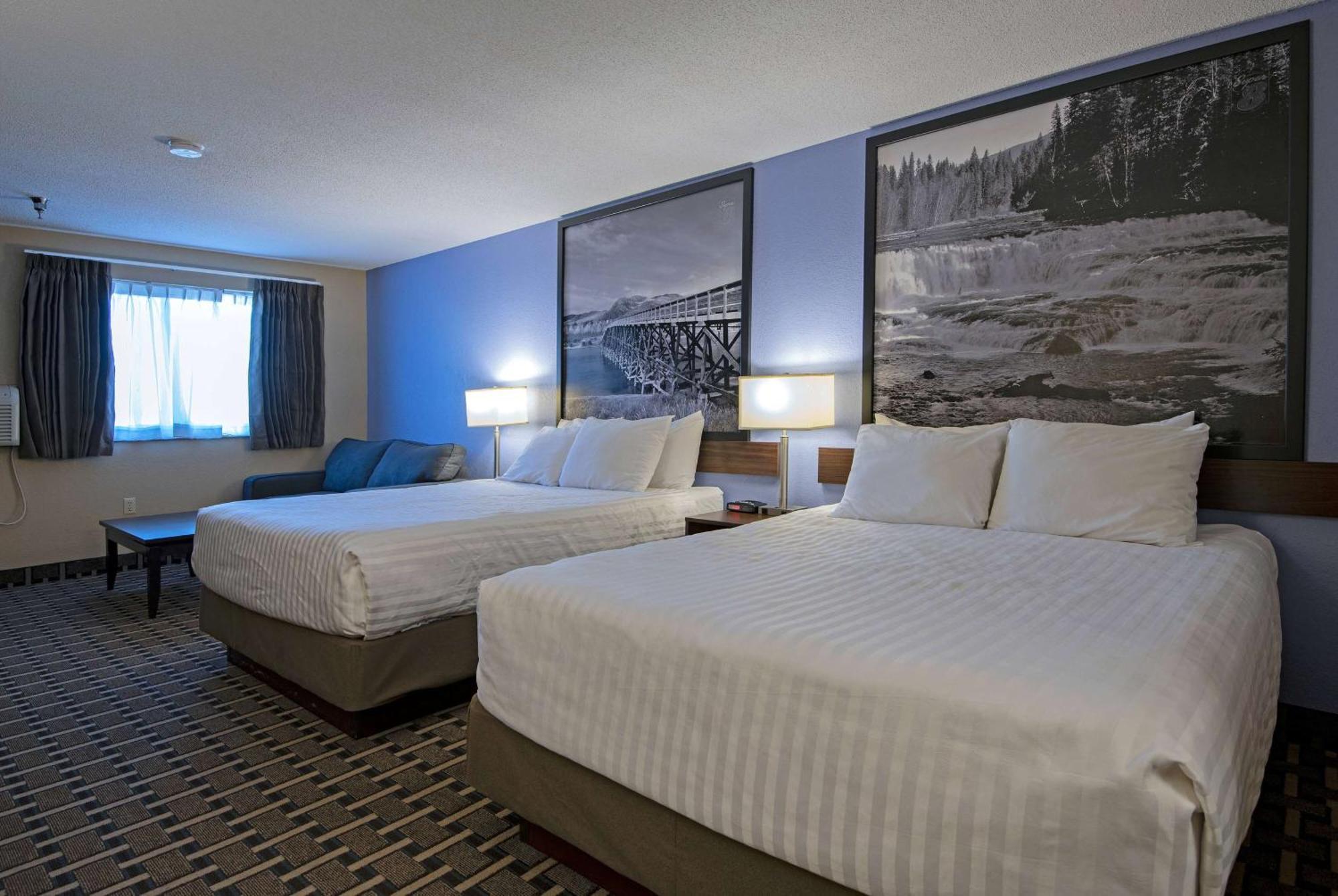 Super 8 By Wyndham Kamloops On The Hill Hotel Bagian luar foto